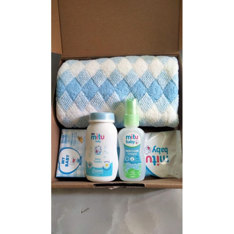 kado bayi baru lahir/perlengkapan bayi baru lahir