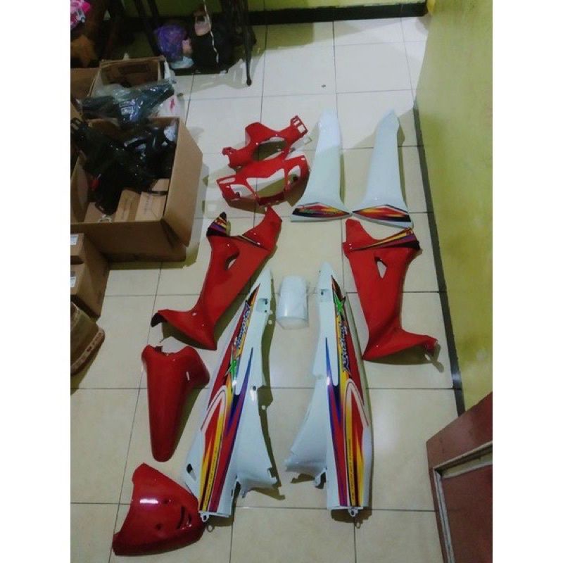 Cover body fullset halus plus sticker merah putih HONDA KHARISMA X D 125 kualitas terjamin bahan teb