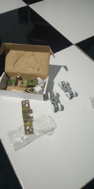 Set Roda Sliding Pintu Geser Kapasitas 80 Kg Husky 280 Sliding Set