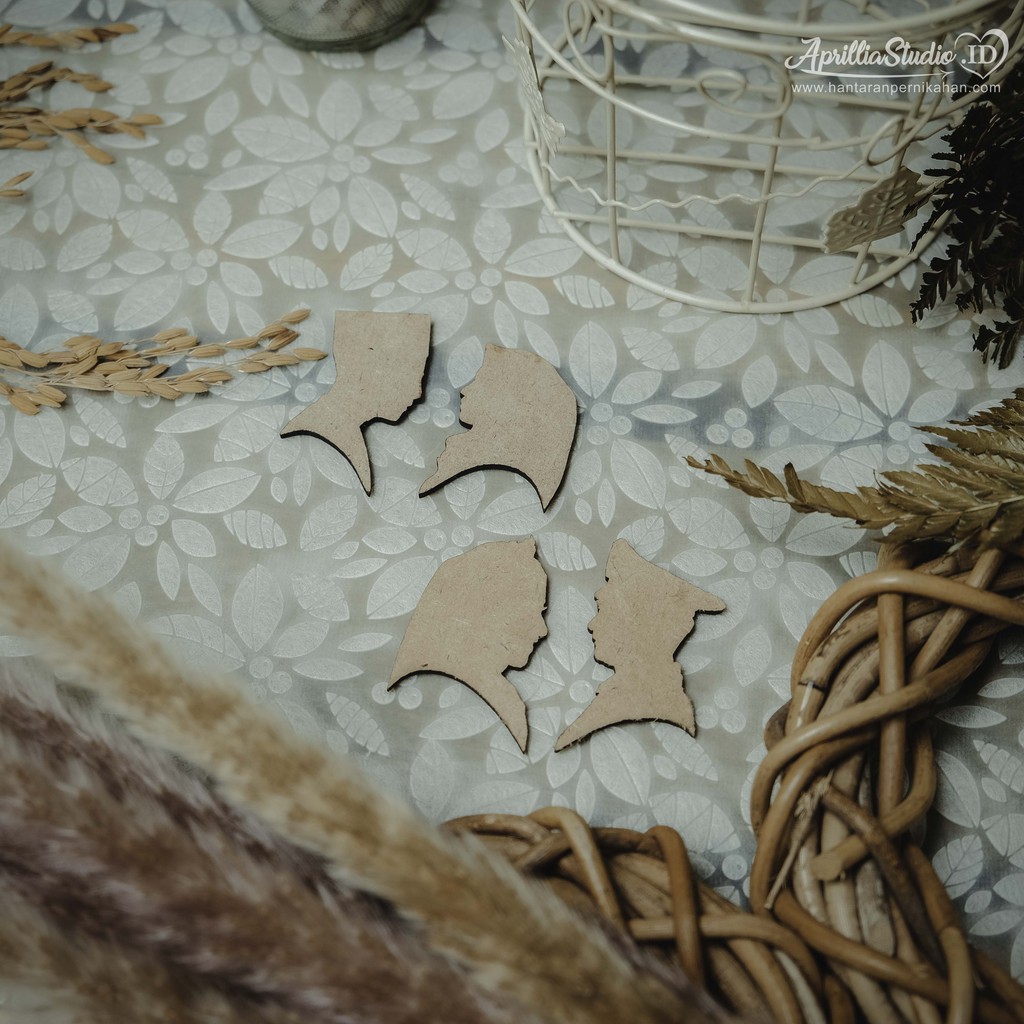 Siluet Couple Polri Chipboard MDF / Pollywood