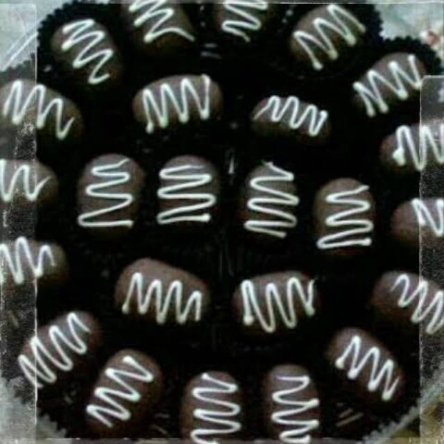 

Kurma coklat