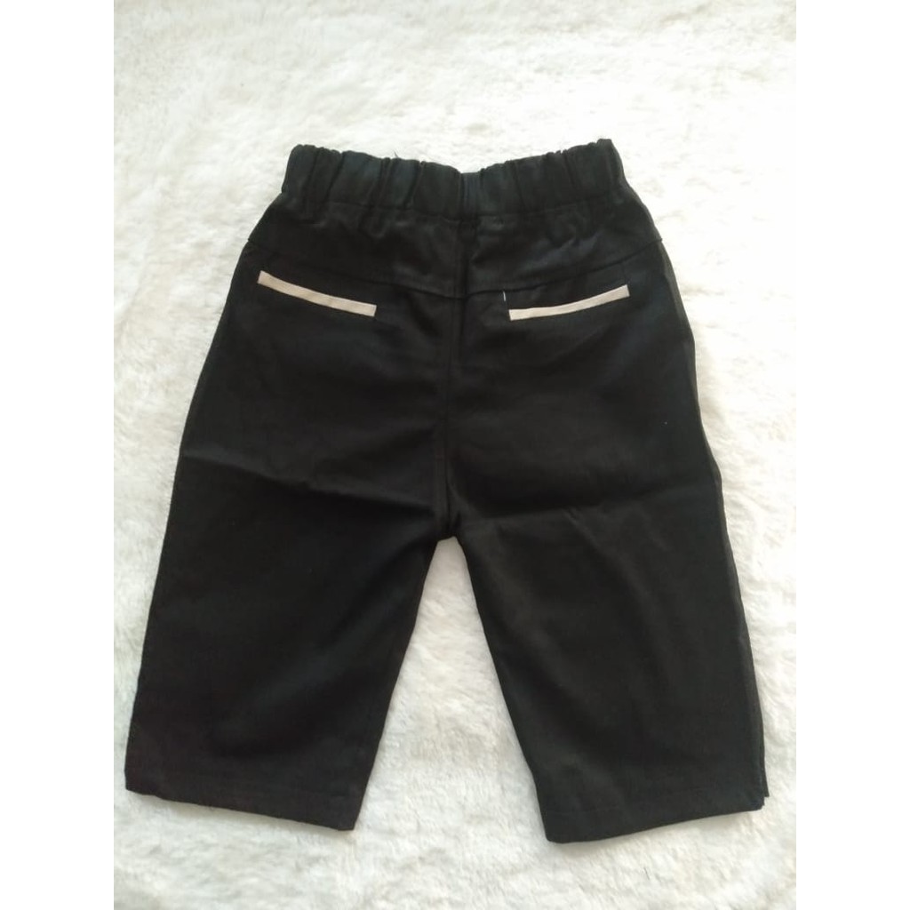 CELANA PENDEK ANAK CINO WARNA HITAM 1-7 TAHUN/ OSHBOSS-1
