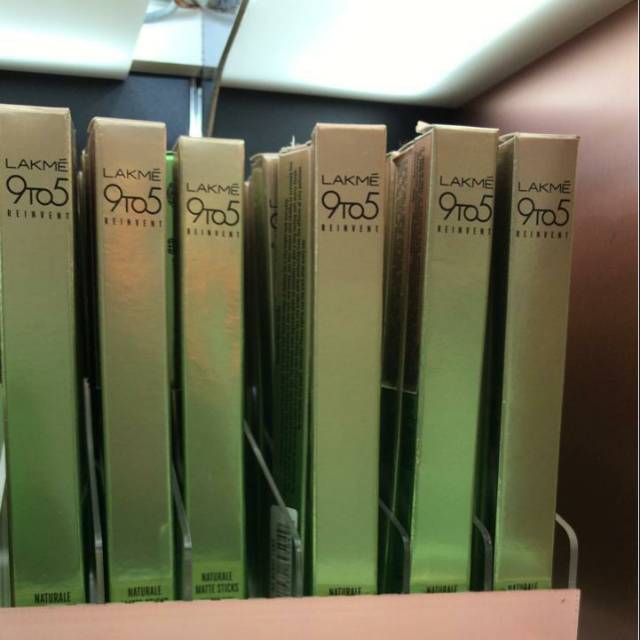 Lakme lipstick crayon matte