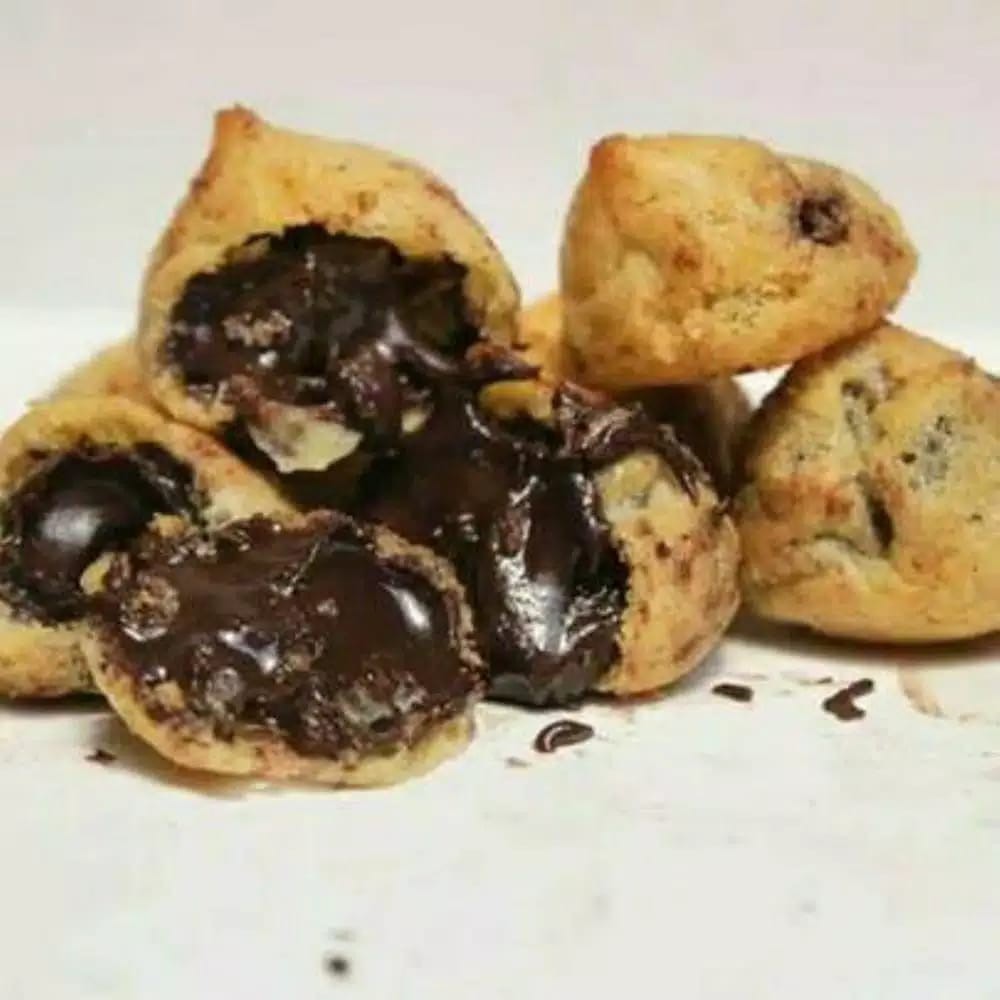 

Makanan Makanan Ringan Snack Kue Soes Kering Isi Coklat / Kue Soes Kering / Kue Sus / Cemilan