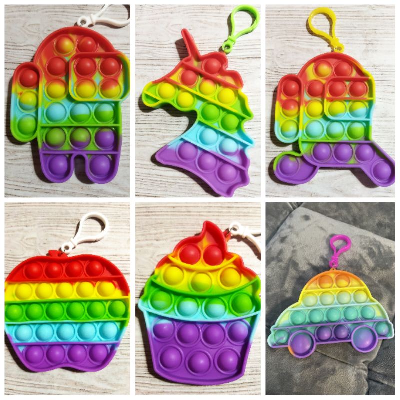 PSS Gantungan Tas Pop it Rainbow 10 cm