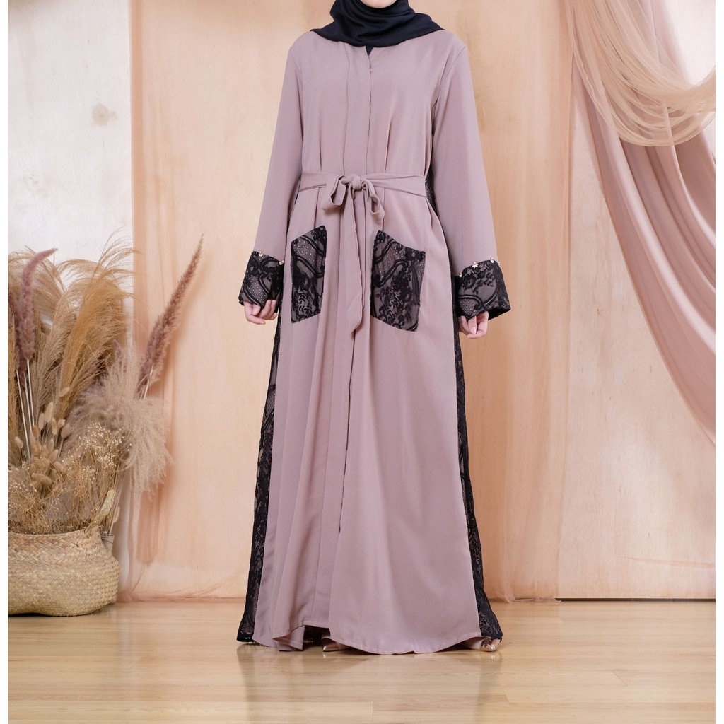 

Irsalina Syakira Abaya Taupe Black