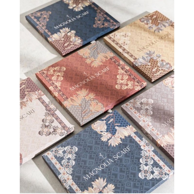 Magnolia scarf by wearing klamby