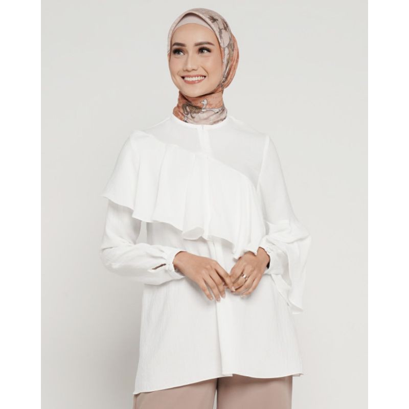 Claire Blouse White S by Wearing Klamby
