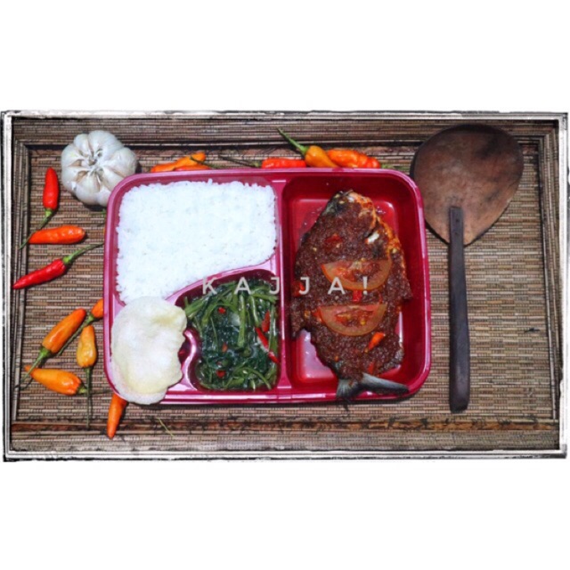 

Paket Nasi Ikan Bawal Cah Kangkung