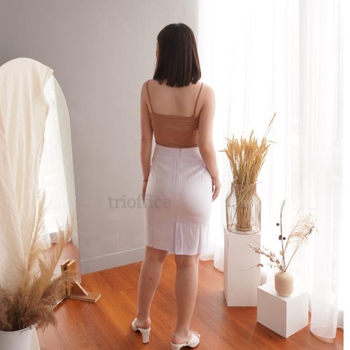 Rok Span Hitam Kerja Formal Pendek Selutut 3/4