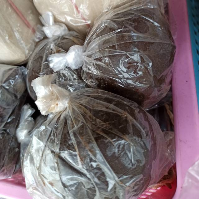 

Terasi Trasi Bulat / Kotak 250gr Khas Juwana Pati