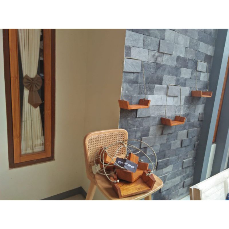 ambalan rak dinding gantung pot bunga kaktus dan tanaman hias