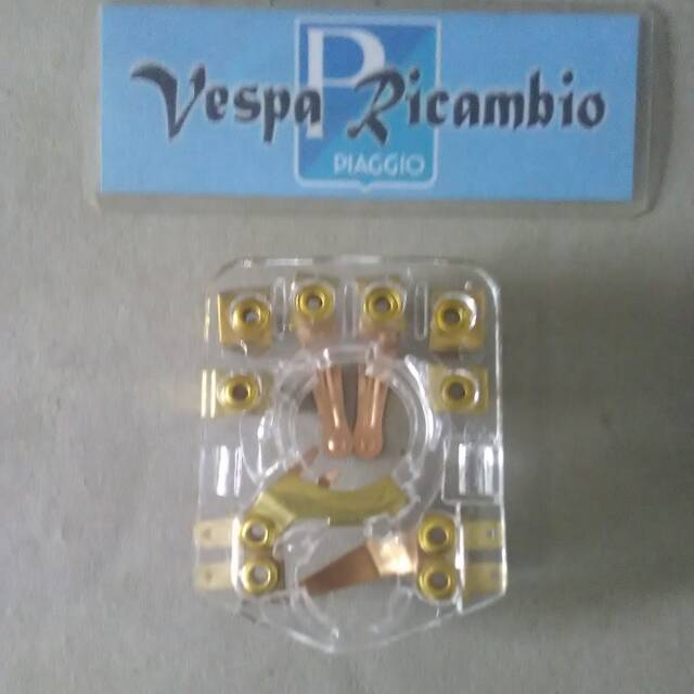 Fitting Lampu Vespa PTS