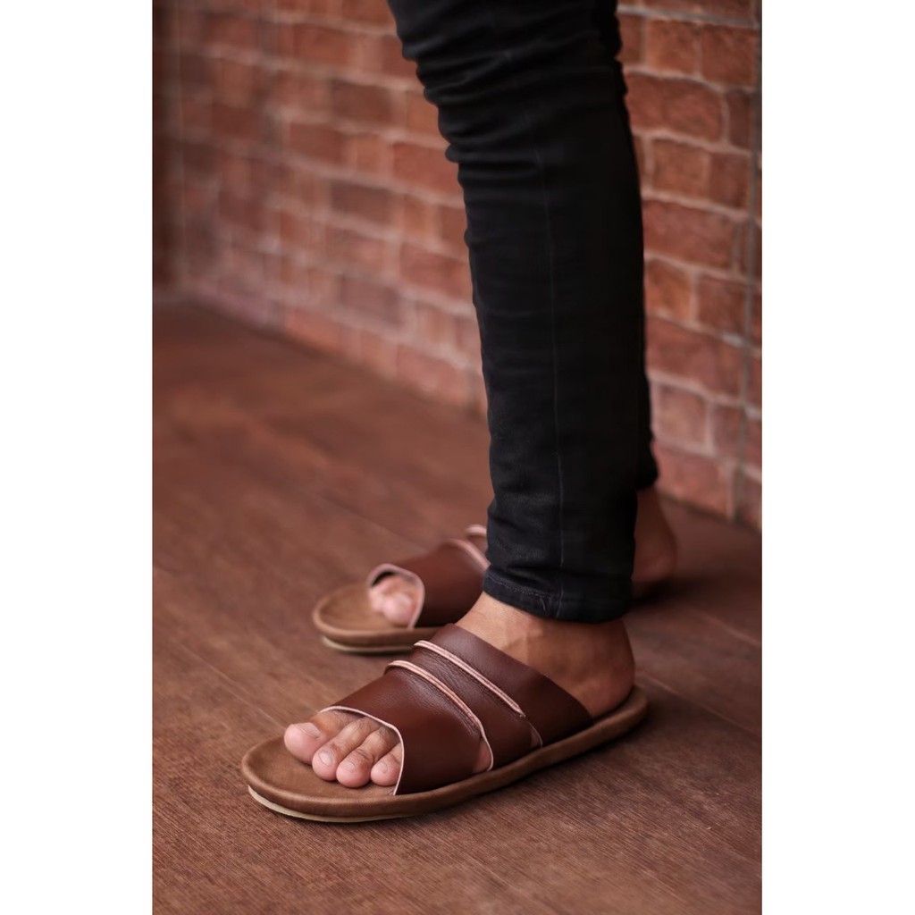 SANDAL CASUAL PRIA LOIS FLAT JEPIT GUNUNG JAPIT SELOP SLOP SLOOP SENDAL SEMI KULIT SANTAI FORMAL