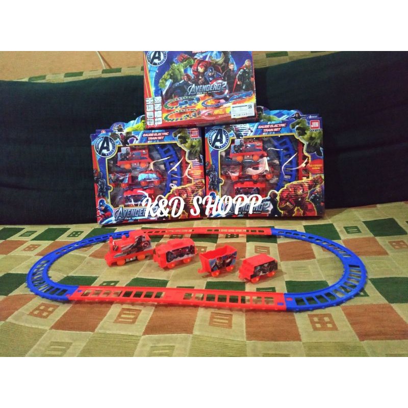 MAINAN KERETA API BERKARAKTER-AVANGER-KERETA API PLASTIK