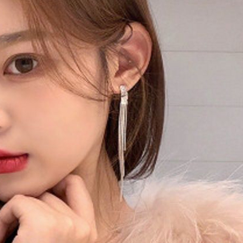 Anting Rumbai Panjang Aksen Berlian Imitasi Gaya Korea