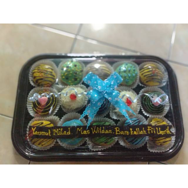 

Cake ultah donat