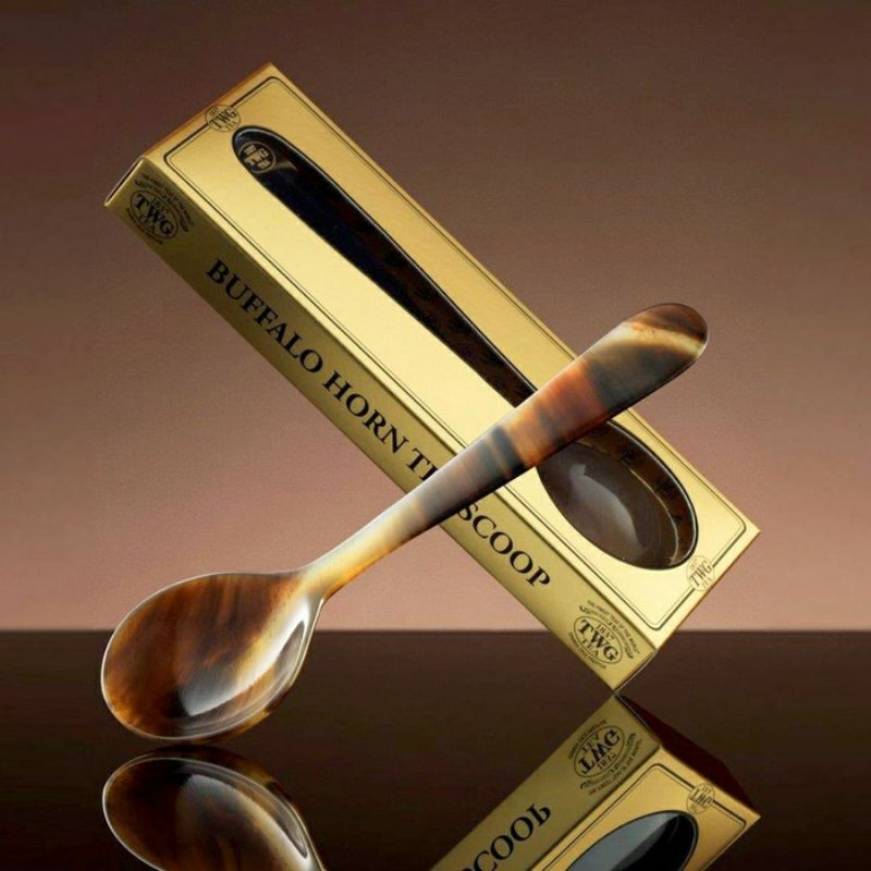 

TWG TEA Buffalo Horn Tea Scoop In Brown
