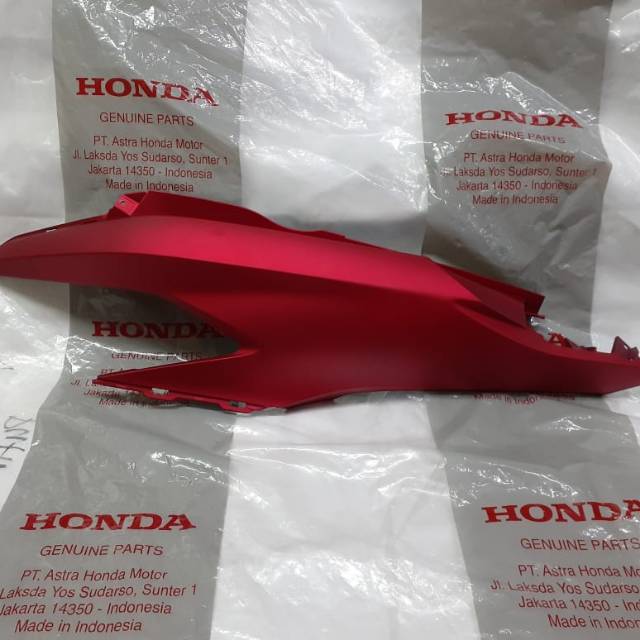 cover body bodi samping belakang kiri vario 125 150 all new 2018 merah doff original