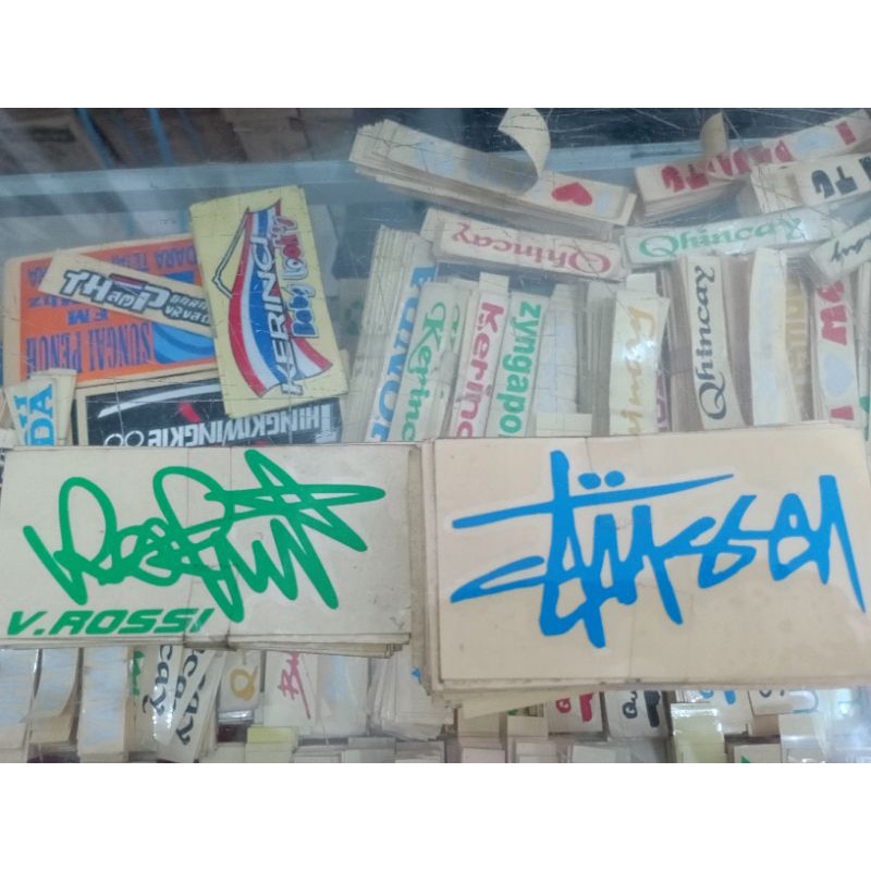 

stiker tanda tangan rossi