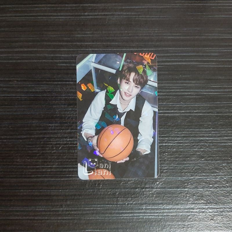 Lee Know Glitter PC Album CE Christmas Evel Gliter Photocard Lino Stray Kids