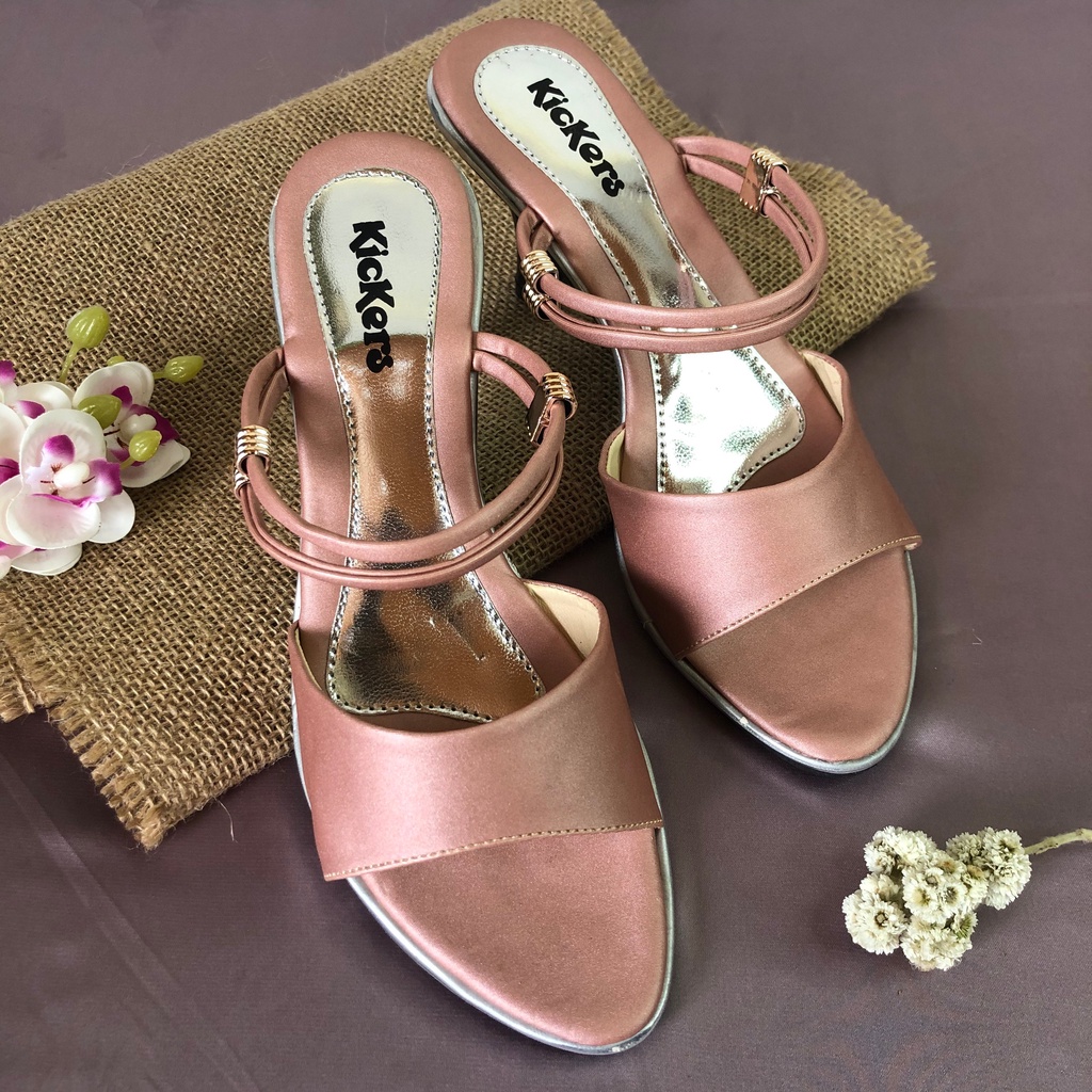 PUTRI HEELS 3 HIGHHEELS SANDAL SENDAL SLOP CEWEK LARIS MURAH SEMIGLOW ANDIN POLOS SANDAL HIGH HEELS WANITA GLITER 5cm HAK LANCIP TERBARU KEKINIAN SENDAL HELS PUMP PEREMPUAN DEWASA SLOP MEWAH ELEGAN TERBARU