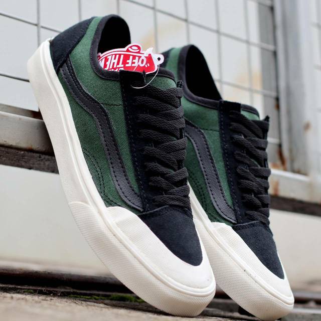 SEPATU VANS OLDSKOOL HALFMOON HITAM PUTIH BLACK WHITE PRIA ARMY