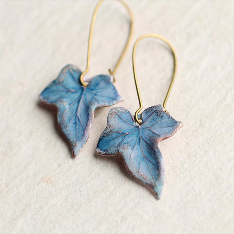 Anting Tusuk Gantung Desain Daun Maple Biru Gaya Bohoetnik Kreatif Untuk Wanita