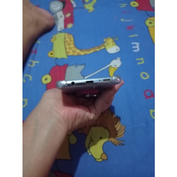 hp samsung galaxi S10plus second, minus tombol bixby nya copot. hp+charger aja
