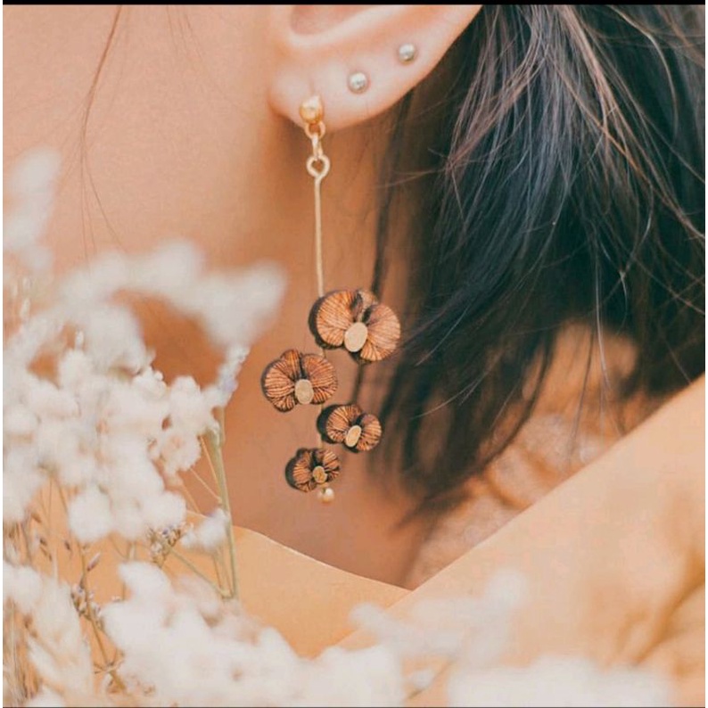 anting anggrek puspa