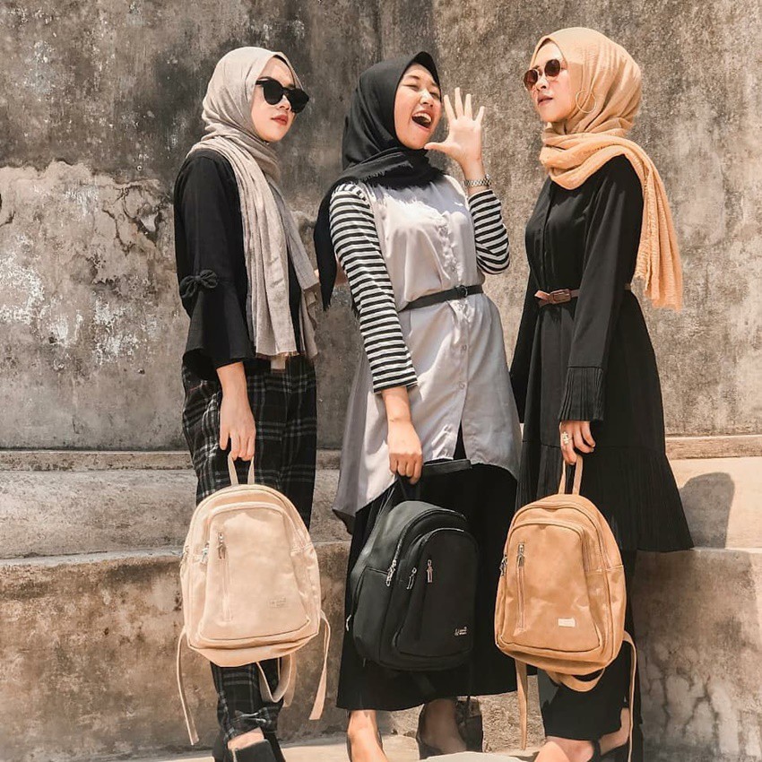 Rumah Warna Tas Ransel ada slot netbook/laptop kecil SIze 25 x 14 x 32 cm Theona