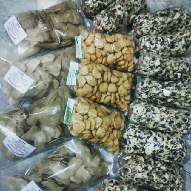 

Krupuk ikan payus,baso payus goreng,krupuk tiki hrga perbungkus