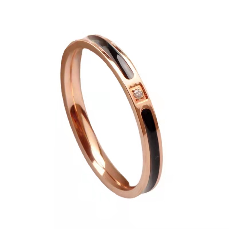 (COD) Cincin Couple Titanium Anti Karat Aksen Berlian Imitasi untuk Pria / Wanita