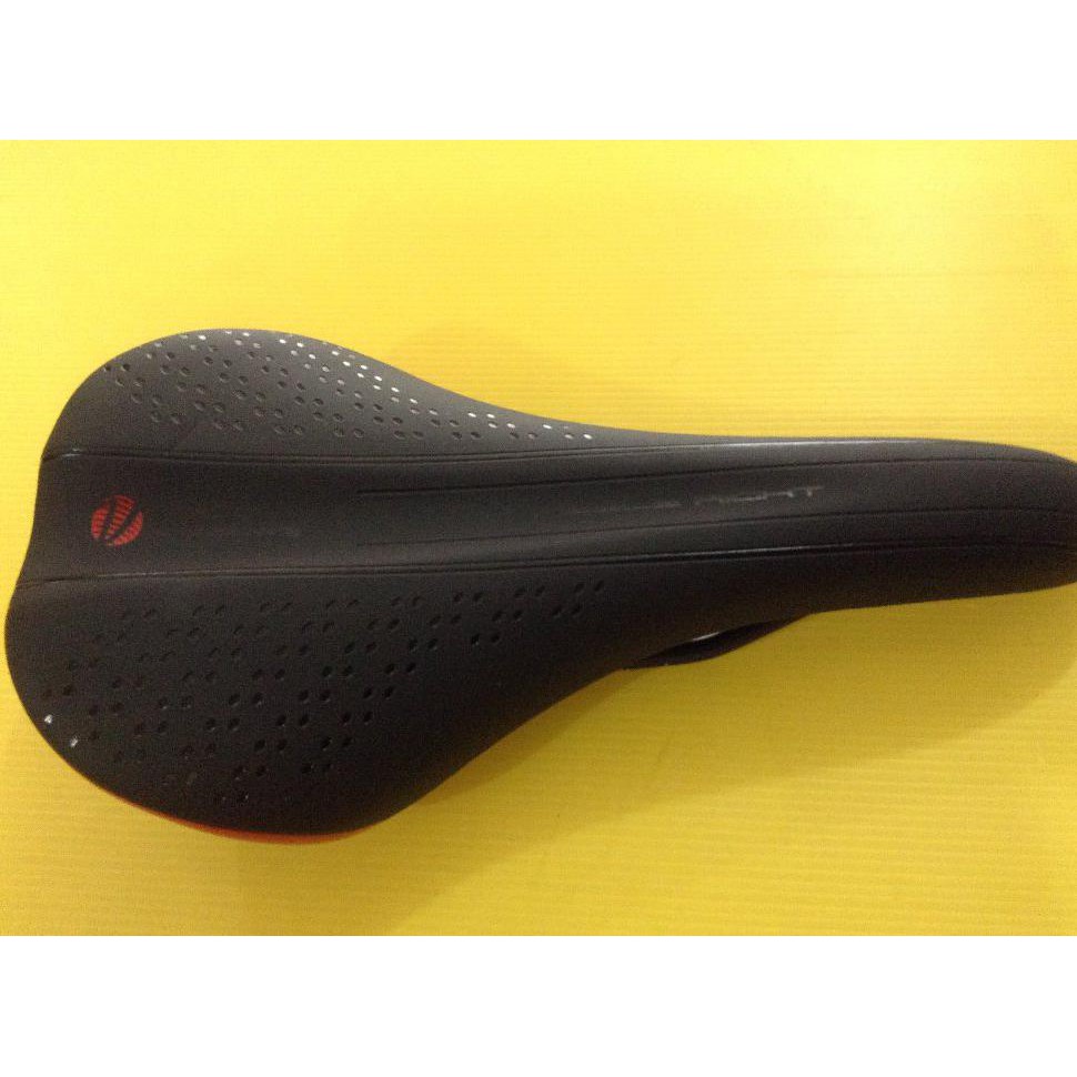 Best Seller Sadel Velo 1353 Black Red