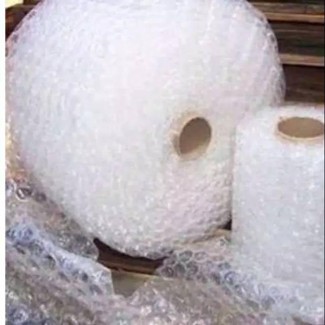 

Bubble wrap untuk tambahan packing paket anda agar aman