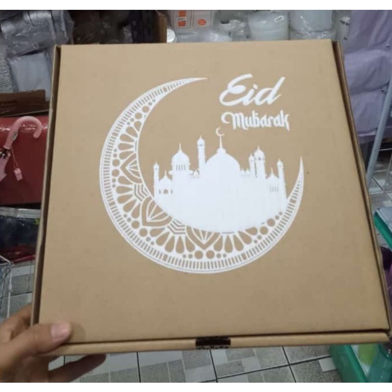 

Box Kue Idul Fitri 26x26x8,5 cm