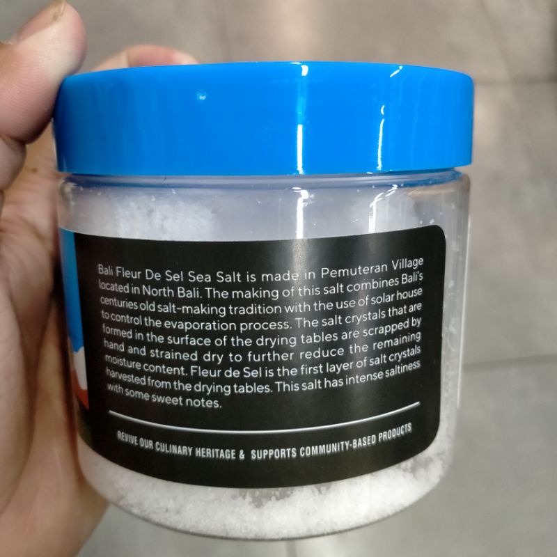 

JAVARA BALI ARTISAN SALT PEMUTERAN 300gr GARAM LAUT PEMUTERAN BALI