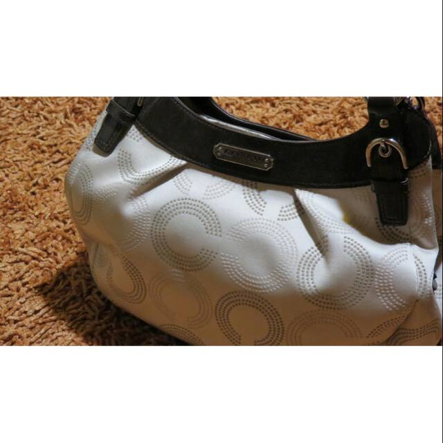 TAS COACH AUTHENTIC PRELOVED