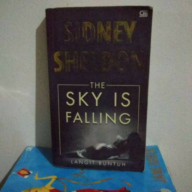 BUKU ORIGINAL THE SKY IS FALLING LANGIT RUNTUH