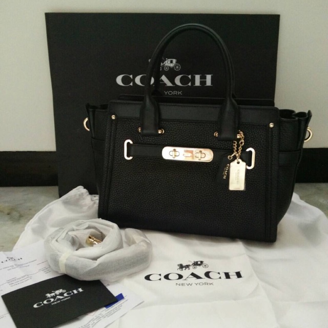 New coach swagger 27 black