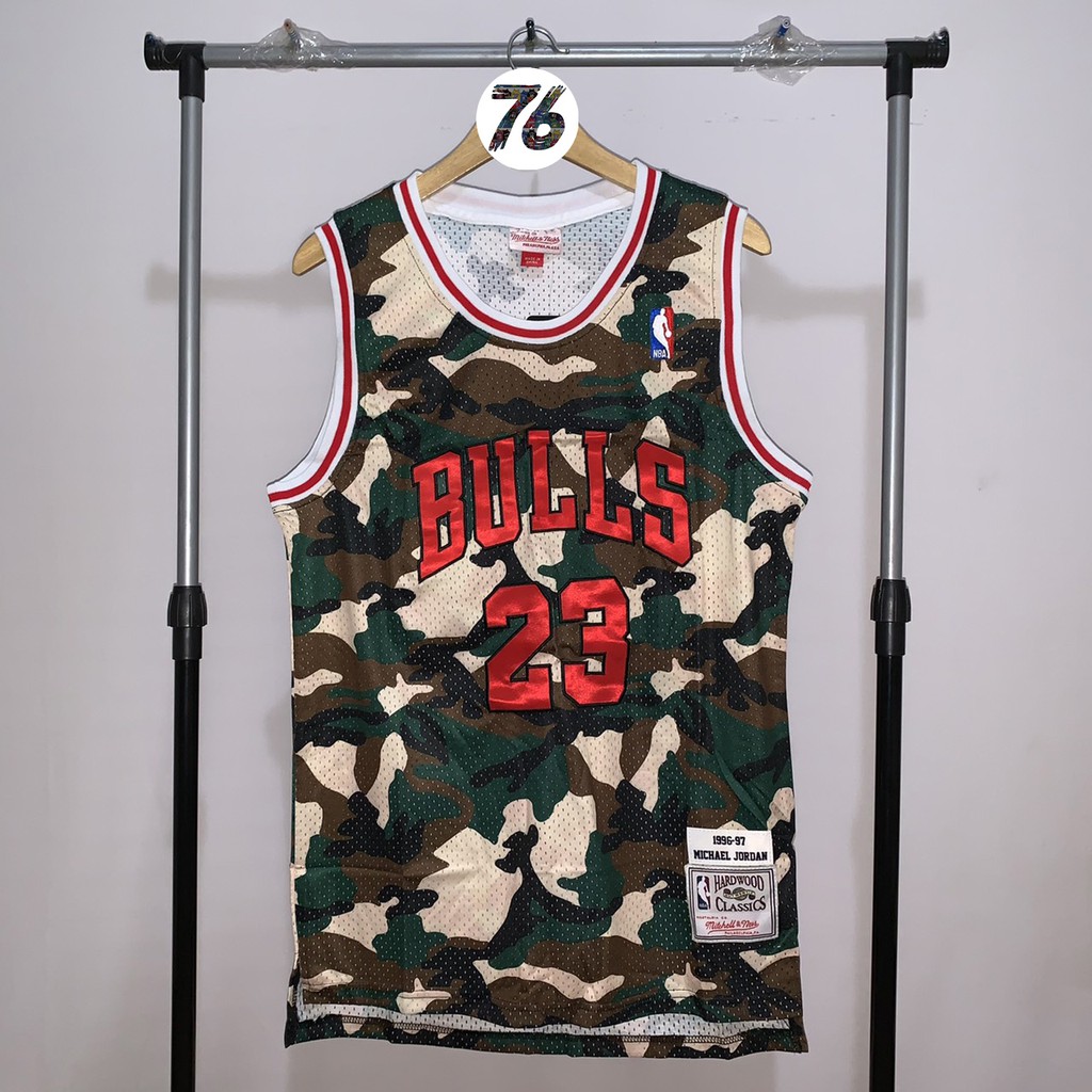 bulls camo jersey