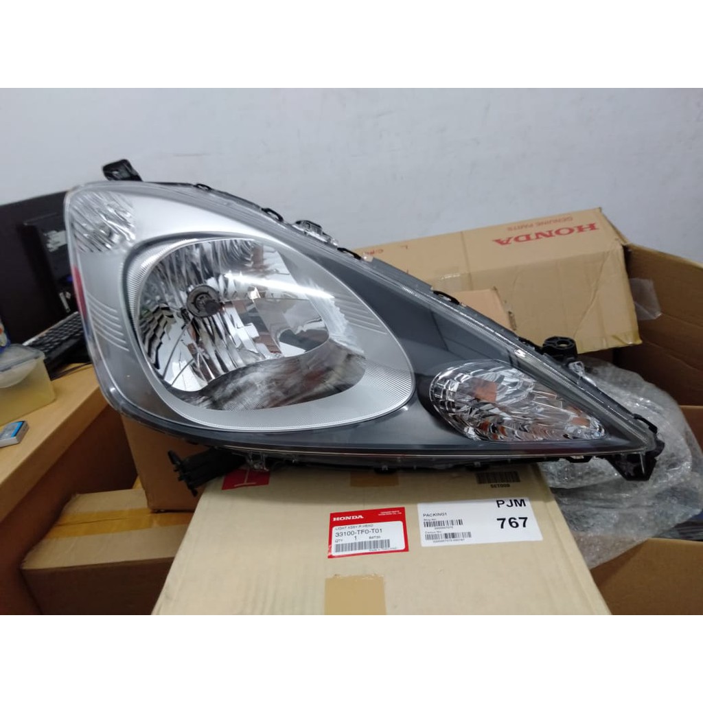 Lampu Mobil Honda Jazz Bagian Depan Sebelah Kanan