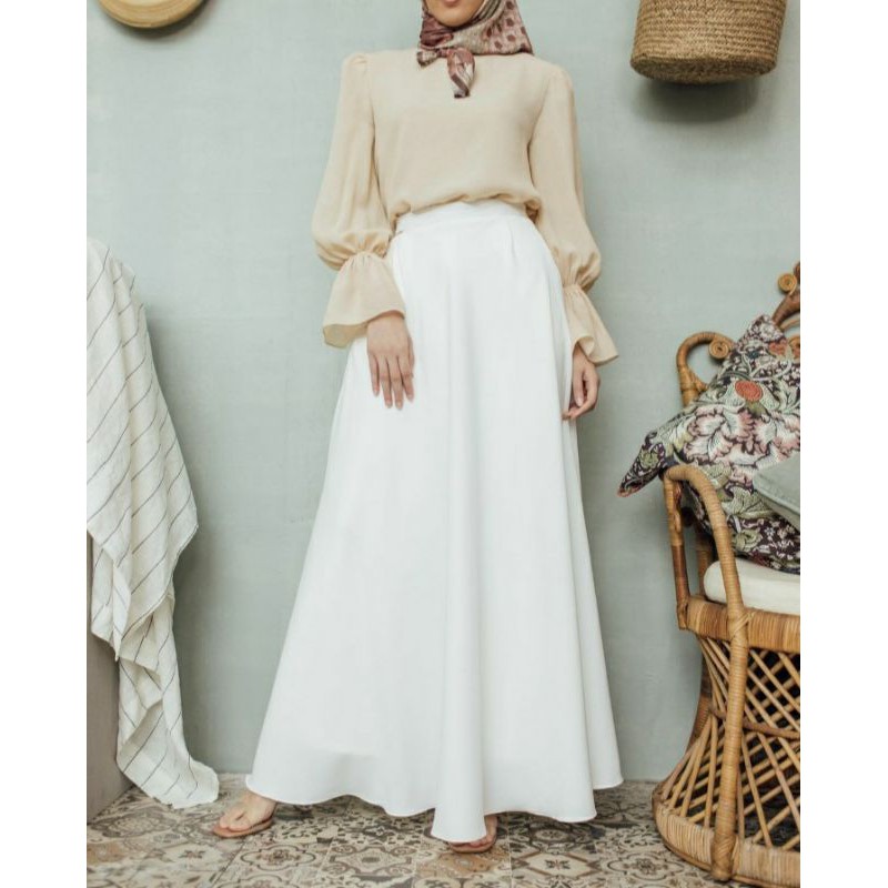 Gianna Skirt by Wearing Klamby