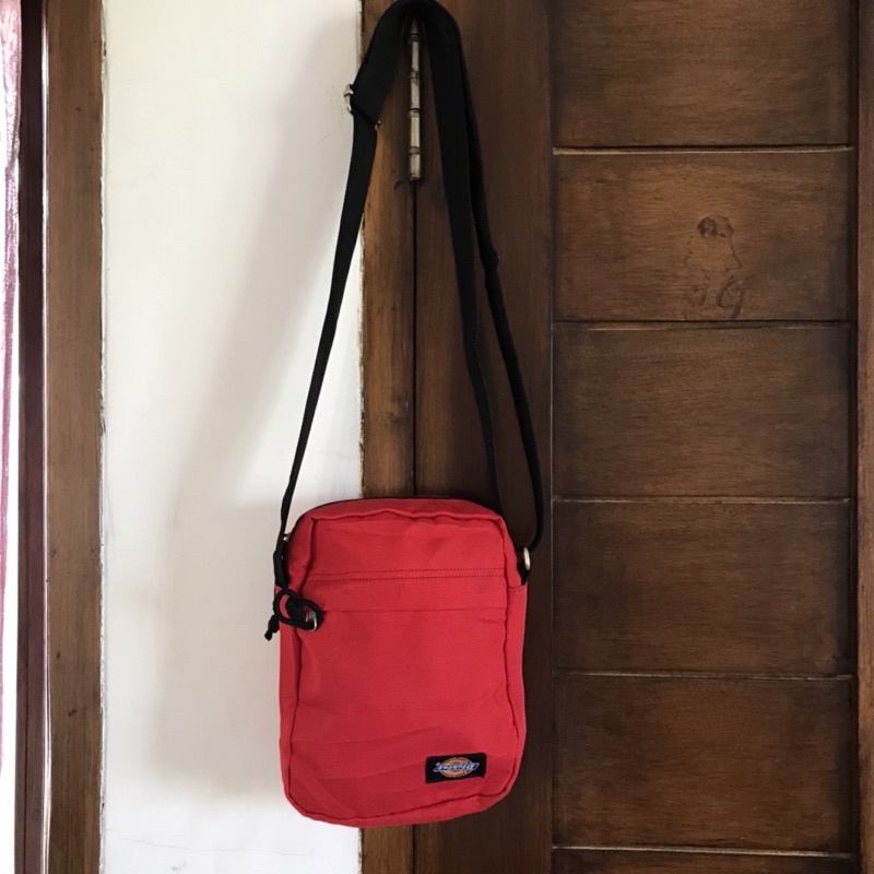 PRELOVED SLING BAG DICKIES TAS SLING
