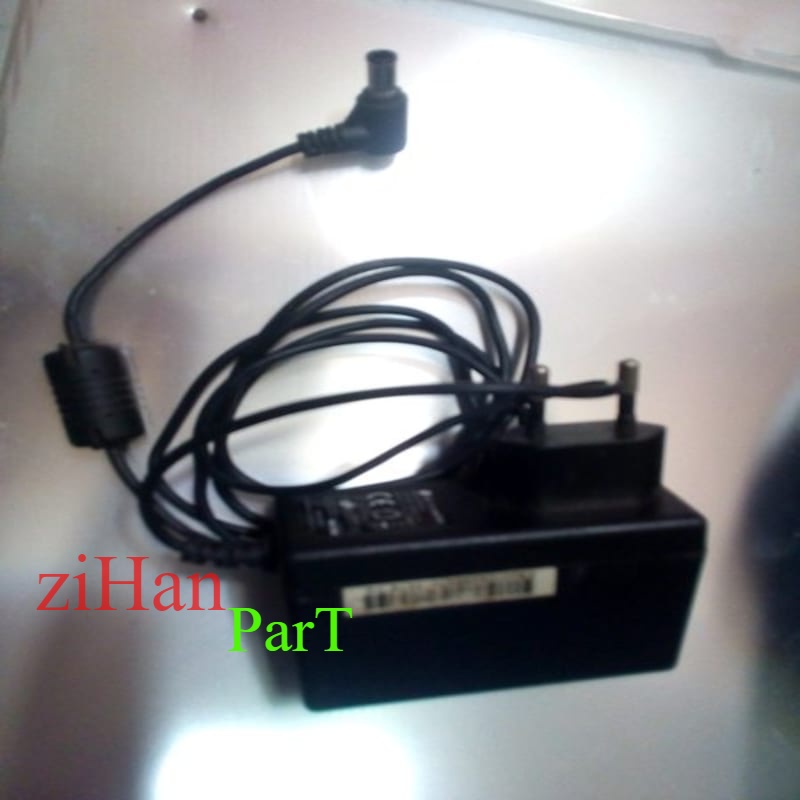 trafo - adaptor - power supply tv led LG 22LN4000 - 22 - 24 inch - 19 volt .