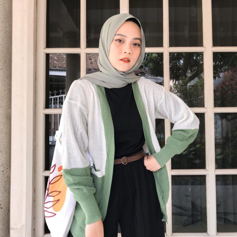 Manda Outer Outer Rajut Cardigan two tone Cardigan Wanita Manda Outer Outer Rajut Cardigan two tone Cardigan Wanita