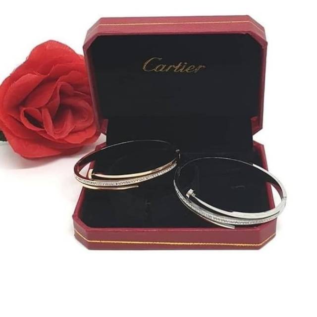 Gelang Cartier Paku Diamond free Kotak Rs4032 Kualitas Premium 
Harga Satuan Untuk Gelang