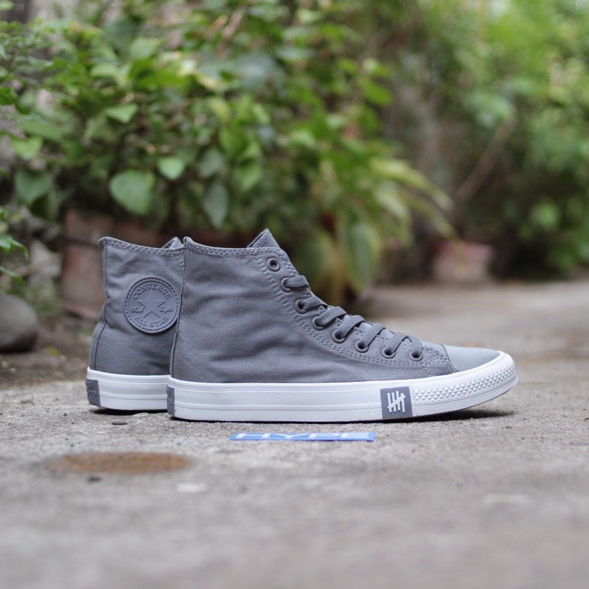 converse undefeated grey