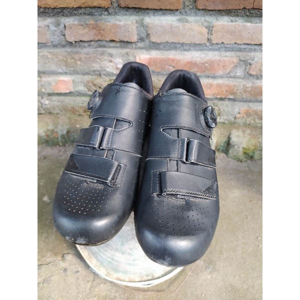 shimano rp4 rp400 43 sepatu cleat roadbike second seken bekas