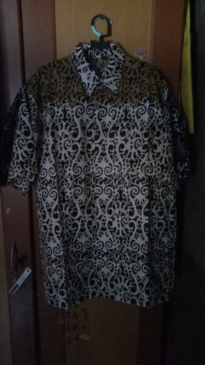 Atasan Hem Kemeja Baju Batik Lengan Pendek Fashion Kerja Pria Cowo Cowok Laki Laki Murah Terbaru